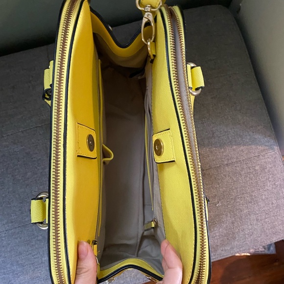 Like-new yellow Aldo bag- used once! - Picture 3 of 3